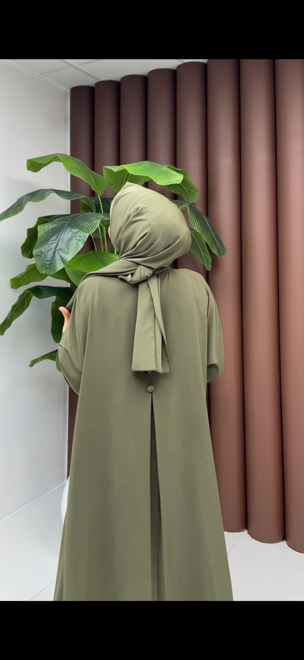 Liva Abaya Haki kumaş detayı - Mayha Couture abaya