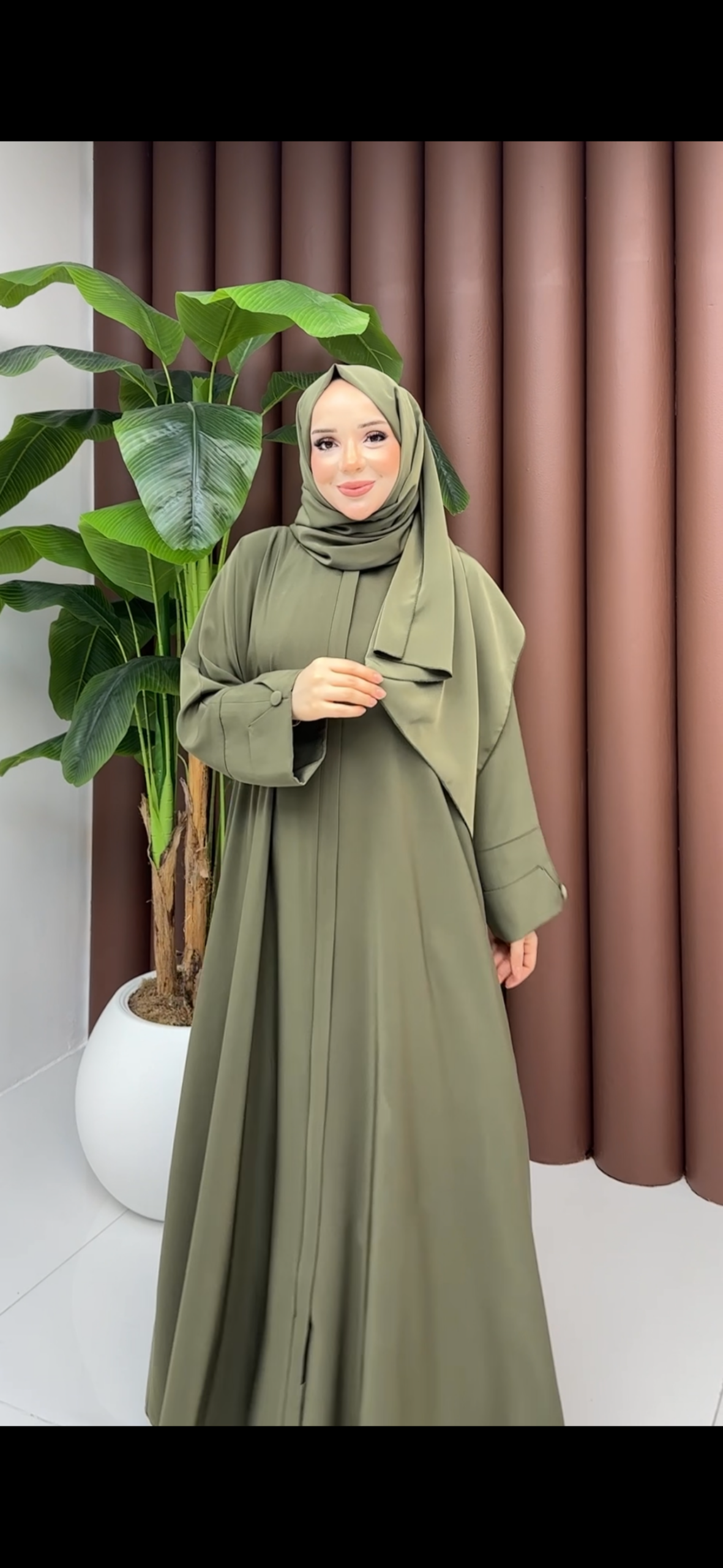 Liva Abaya Haki stil detayı - Mayha Couture abaya