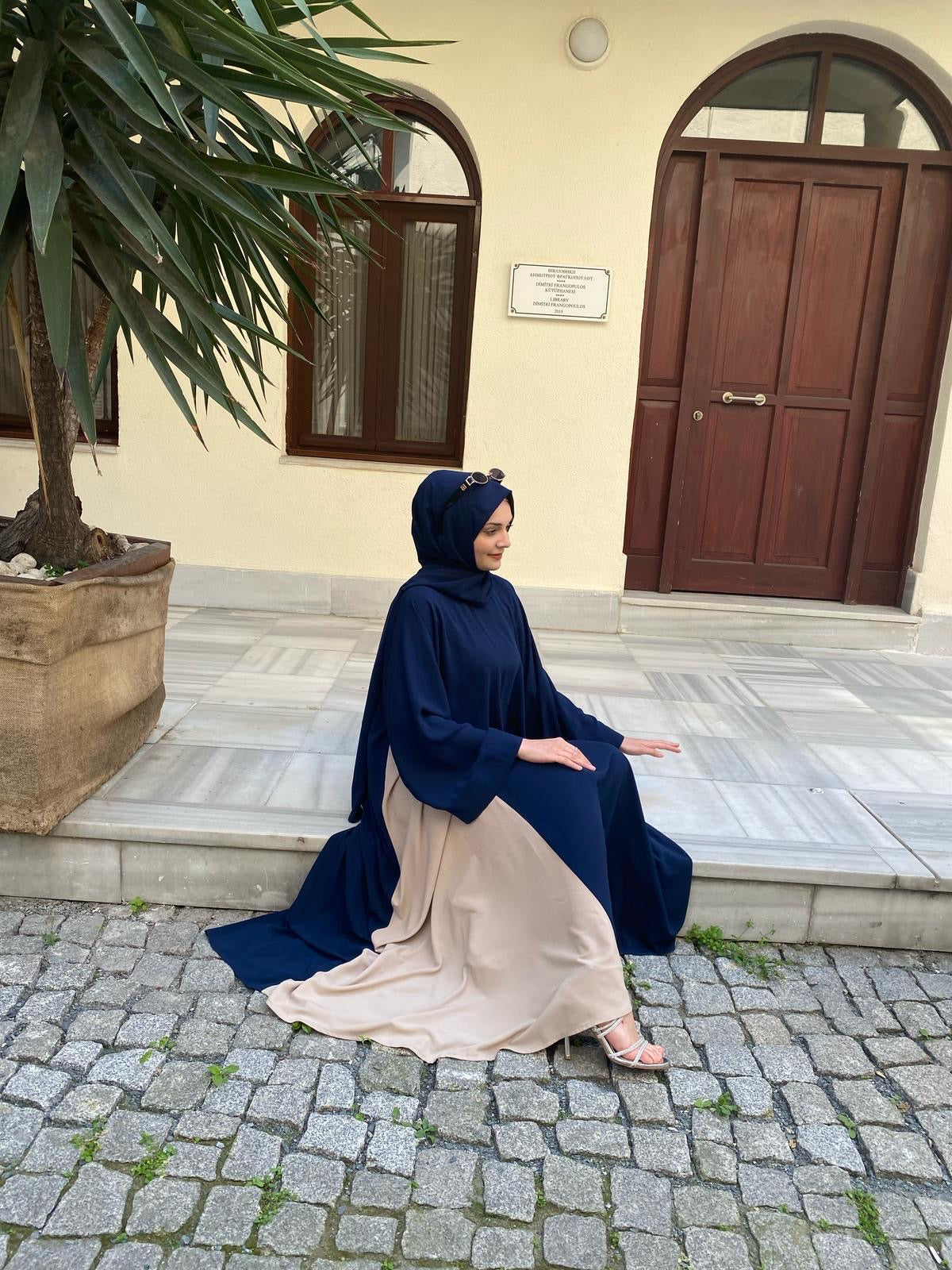 Hürrem Abaya Lacivert ön görünüm - Mayha Couture abaya
