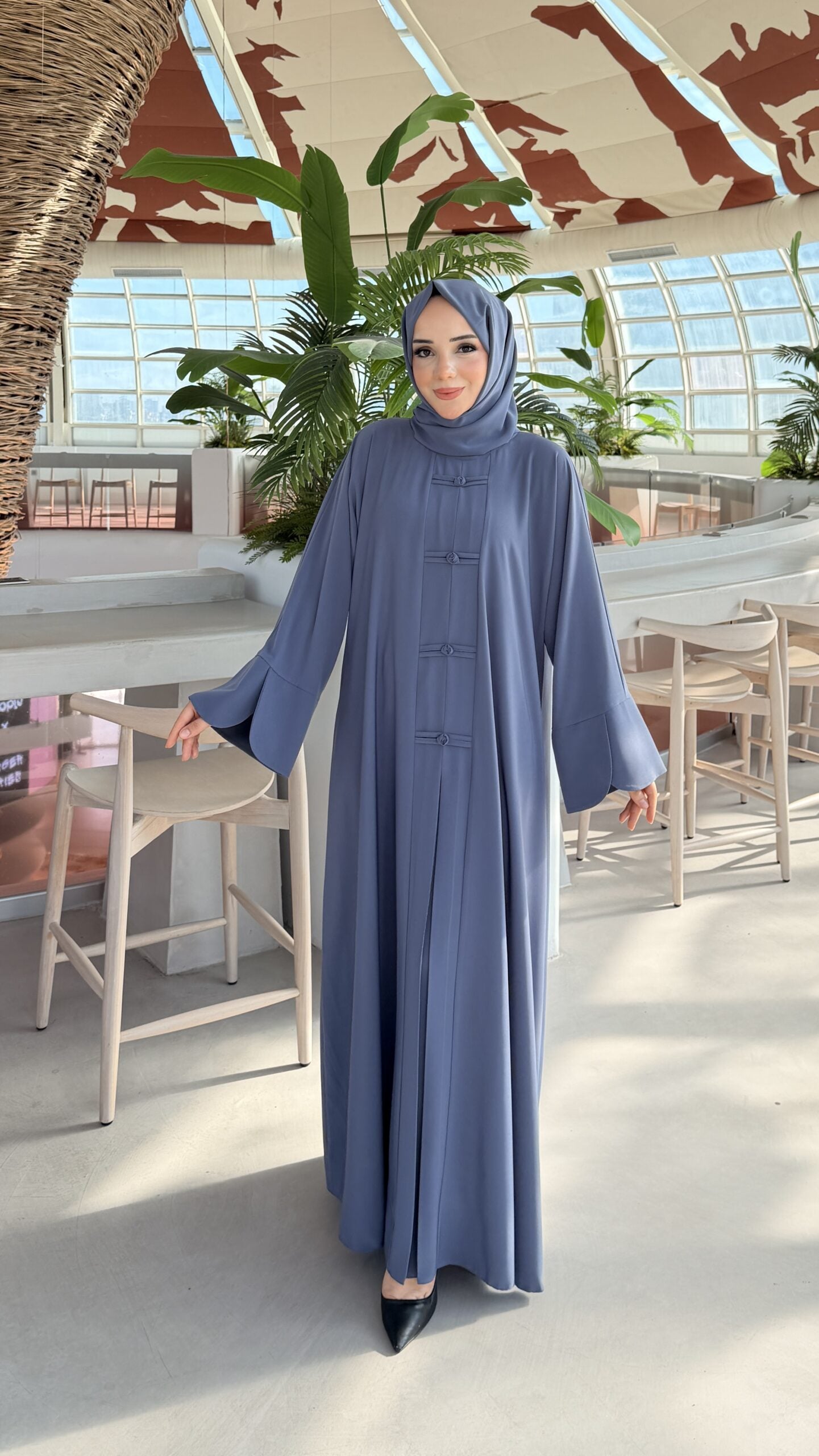 Hanzade Abaya Gri yan görünüm - Mayha Couture abaya