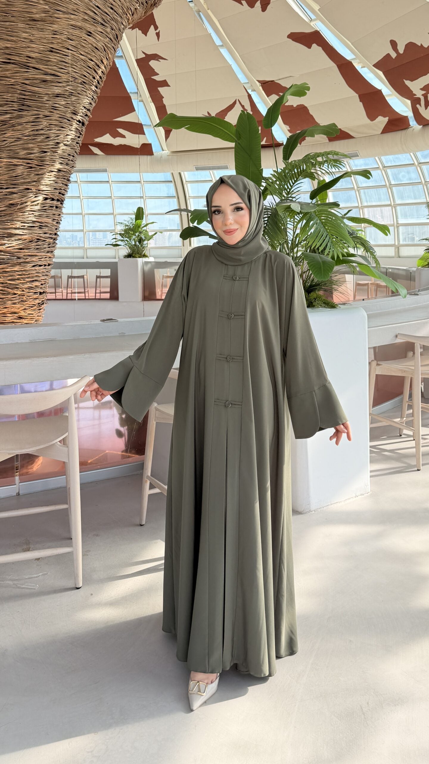 Hanzade Abaya Haki arka görünüm - Mayha Couture abaya