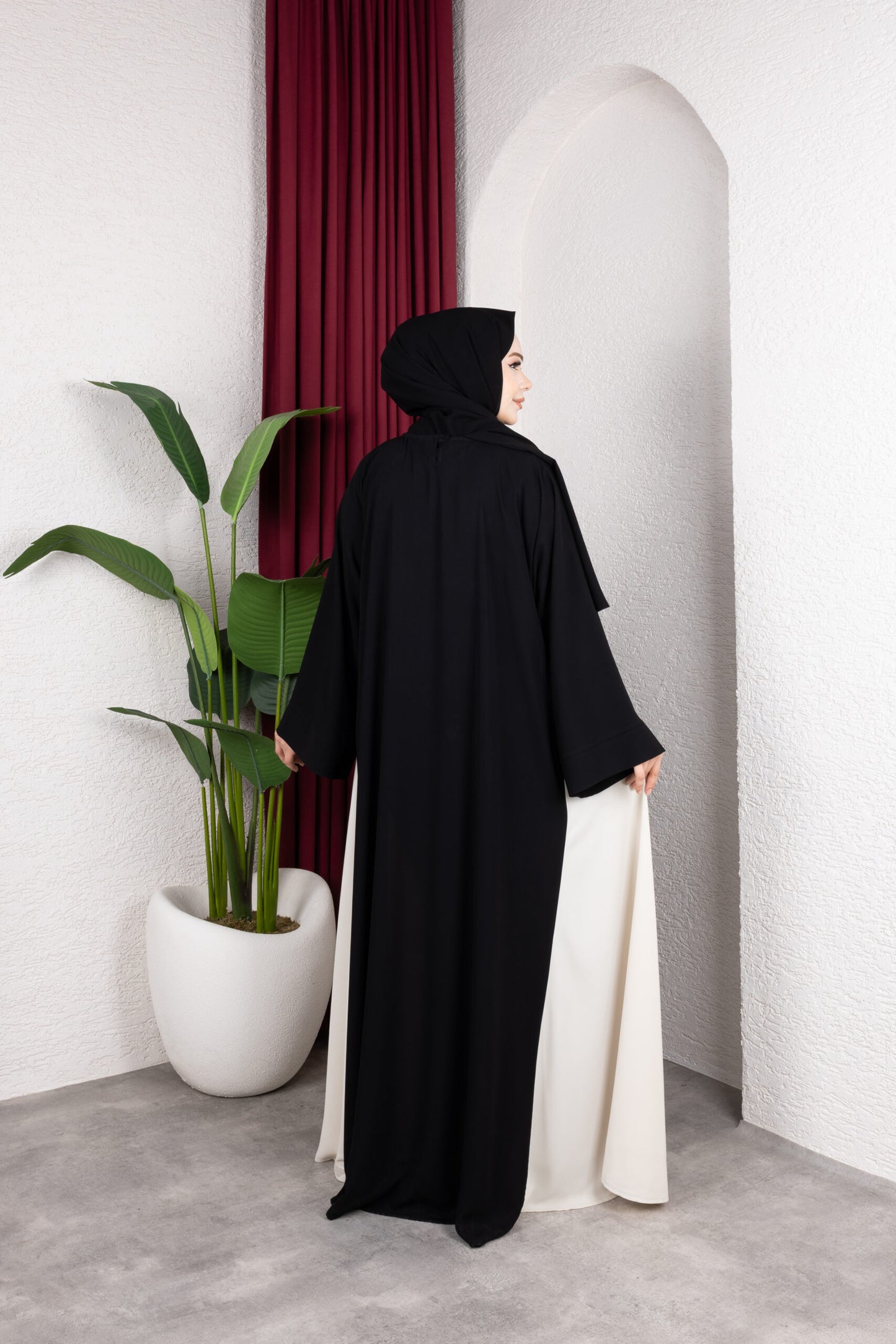 Hürrem Abaya Siyah stil detayı - Mayha Couture abaya