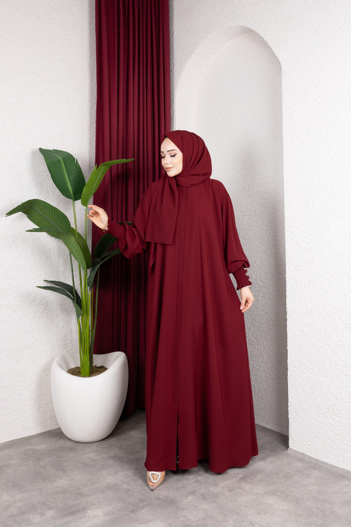 Sultan Abaya Bordo arka görünüm - Mayha Couture abaya