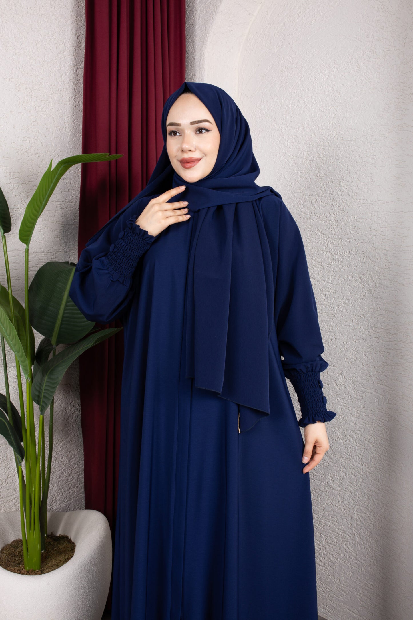 Sultan Abaya Lacivert ön görünüm - Mayha Couture abaya
