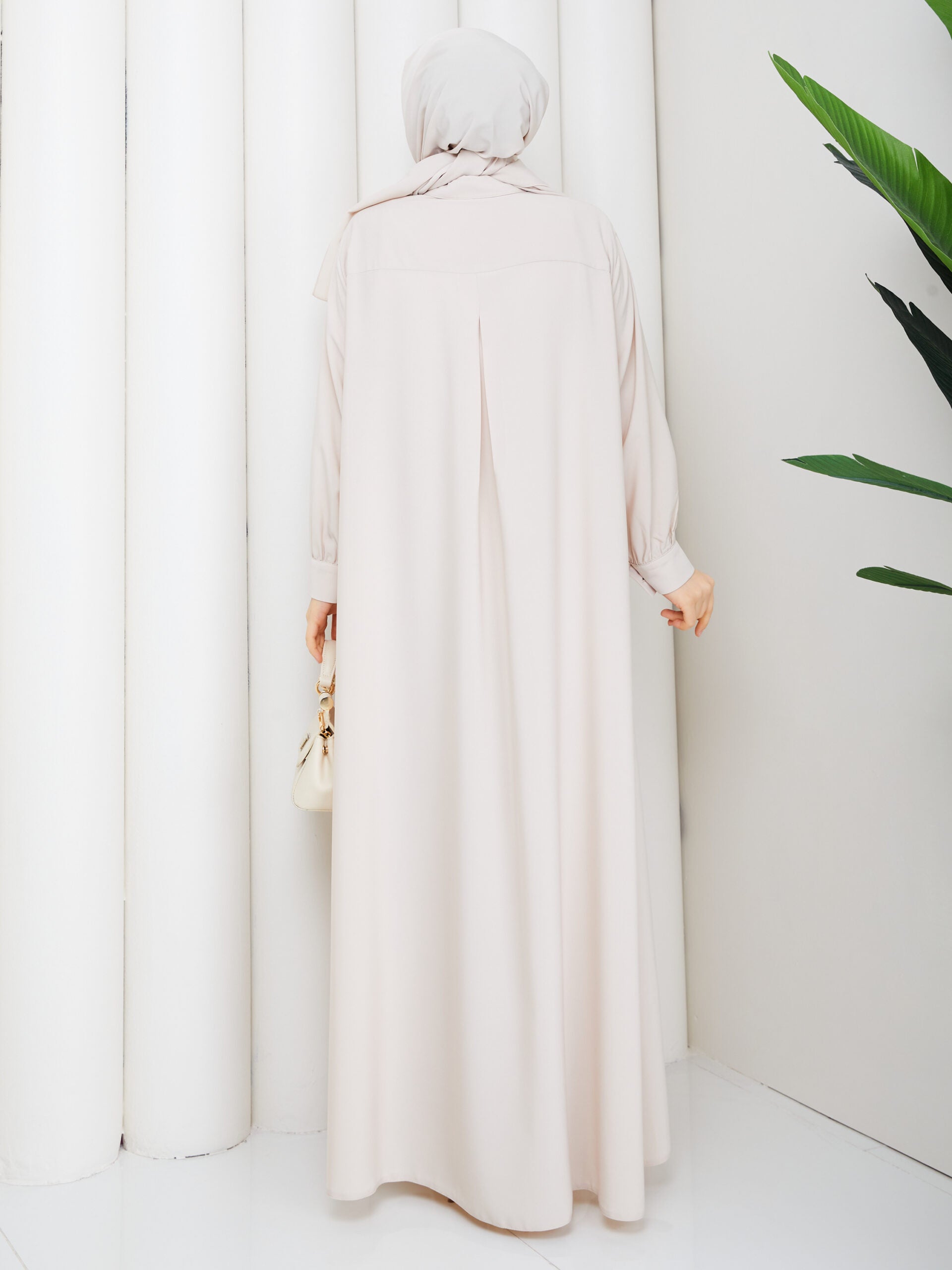Zümra Abaya Taş Rengi stil detayı - Mayha Couture abaya